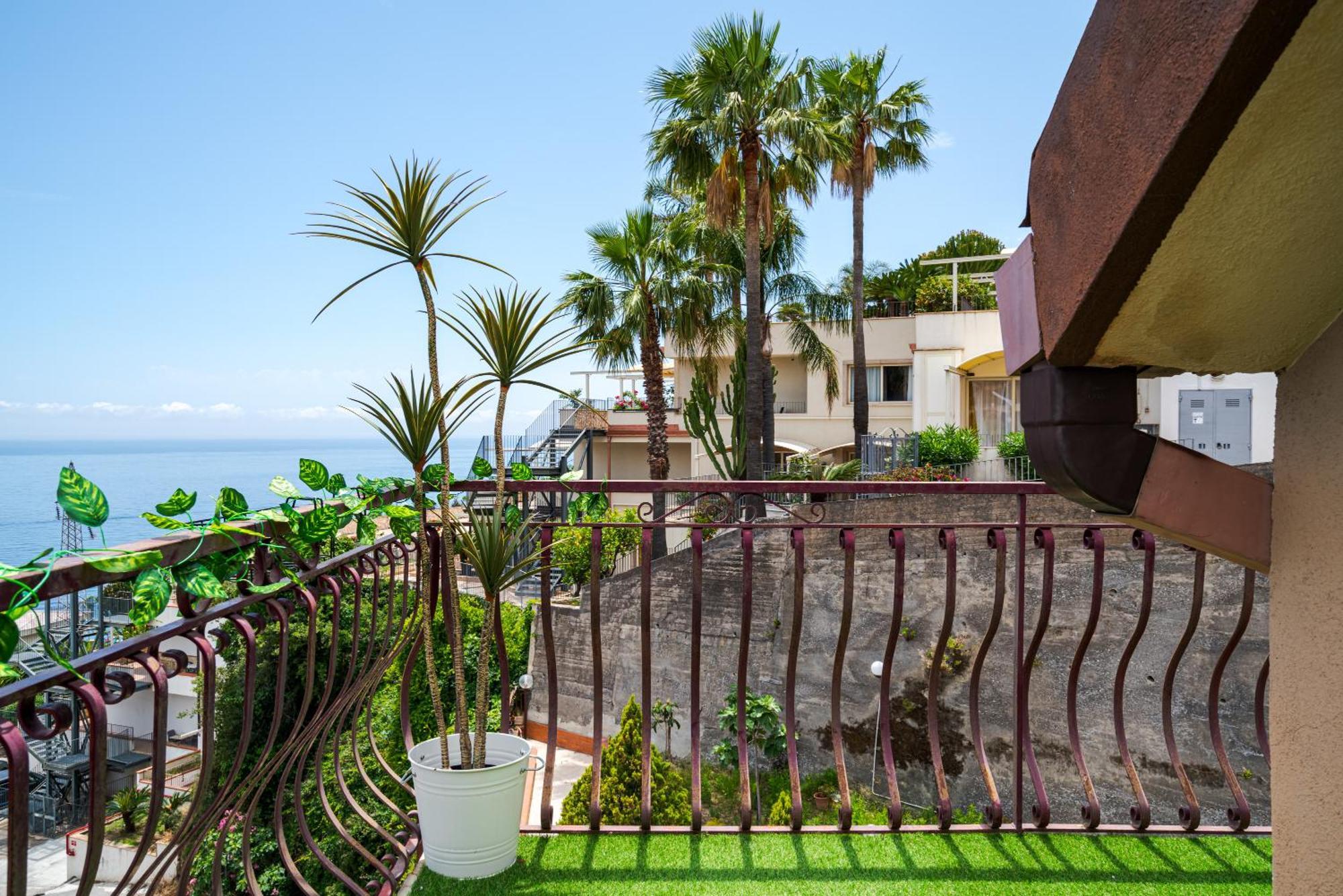 La Goccia Sul Mare Apartment เลโตยานนี ภายนอก รูปภาพ